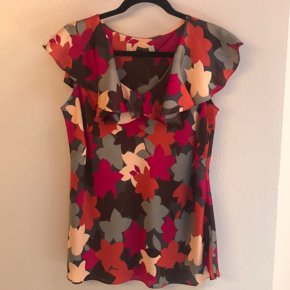 Silky Sleeveless Floral Blouse - Picture 1 of 3